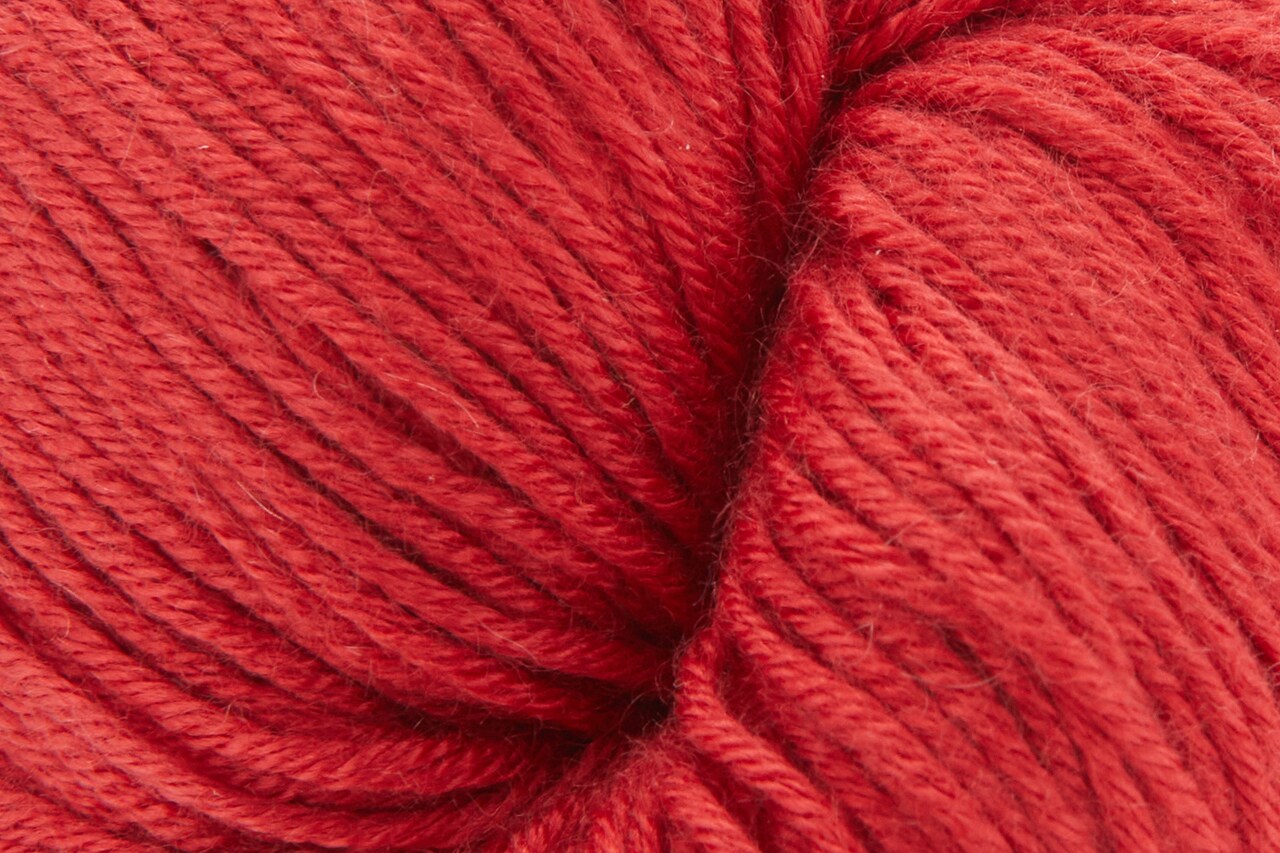 Magnolia by Universal Yarn - Cashmere/Modal Super Fine Yarn - 106 Smoothie